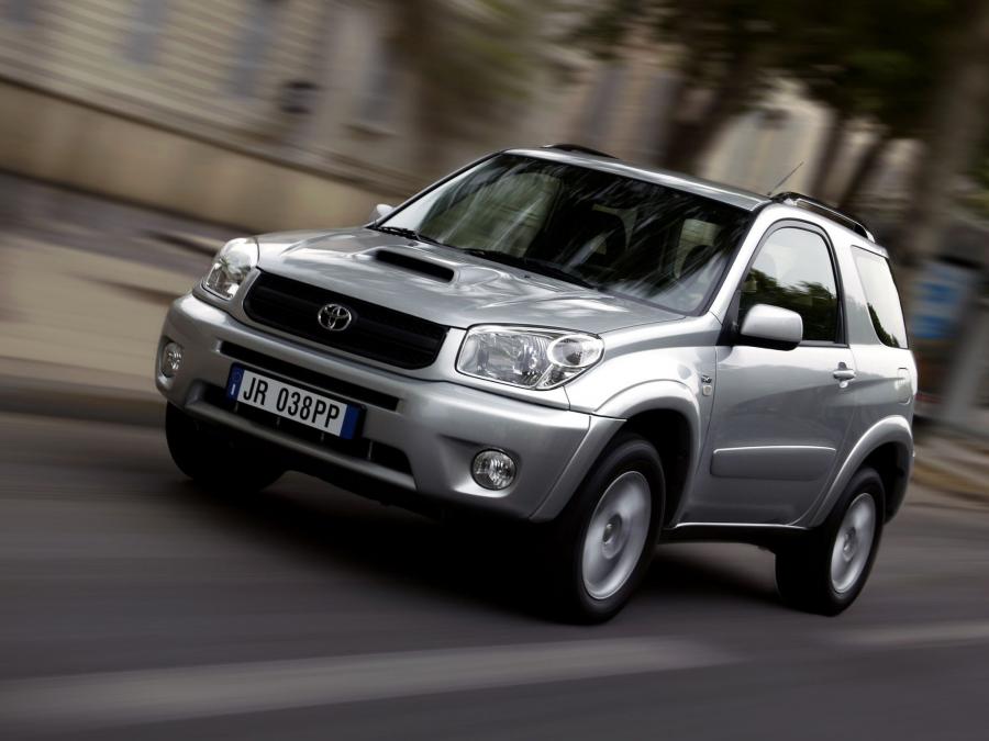  Toyota RAV4 3-Door 2003 года  (фото 23 из 30)